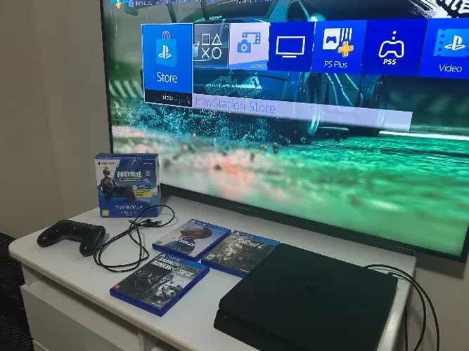 Ps4 slim com controle e jogos