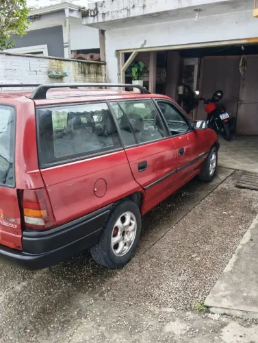 Chevrolet Astra GLS 2.0 MPFI 1995