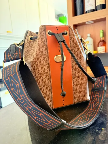 Bolsa Victor Hugo original - nunca usada