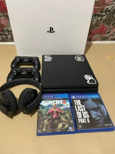 Ps4 slim Hd1tera