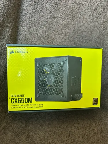 Corsair CX650M (Caixa Original)