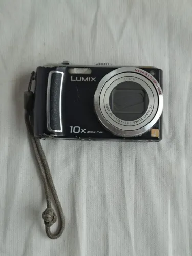 Câmera fotográfica Lumix 10x sem teste