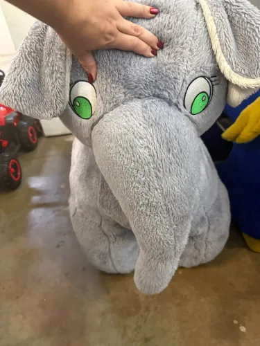 Carrinho de pelúcia de shopping