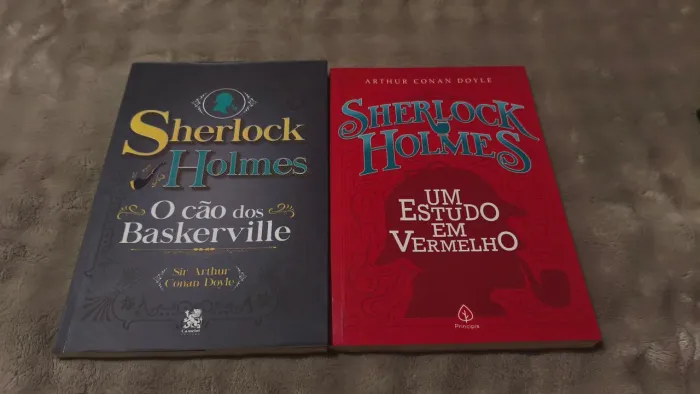 Sherlock Holmes - Um Estudo em Vermelho e O Cão de Baskerville - Arthur Conan Doyle
