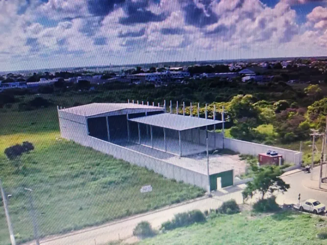 GALPÃO 1320 M2 COM AREA TOTAL DE 2730 M2 BAIRRO 3 BARRAS LINHARES ES