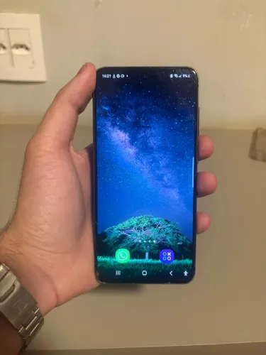 Celular S21 FE