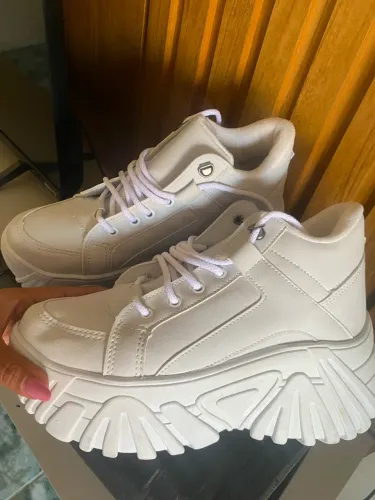 Tênis Feminino Branco Buffalo Novo Nunca Usado Nº 38