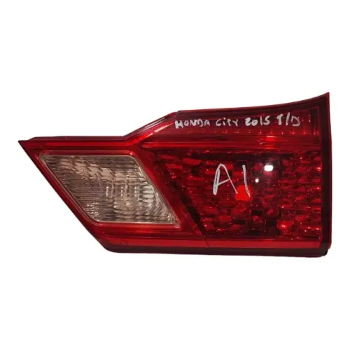 LANTERNA TAMPA TRASEIRA L/D HONDA CITY 2015/17