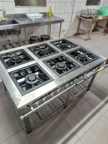 Fogão Maxi inox 6 queimadores duplos Venâncio 