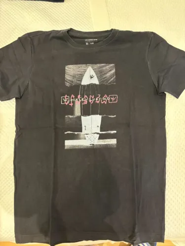 camiseta osklen preta - tamanho m