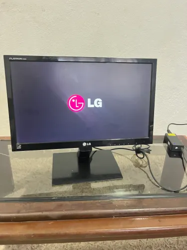 Monitor LG Flatron E1950 19 POLEGADAS LED | HDMI + Fonte + Cabo | Funcionando 100%