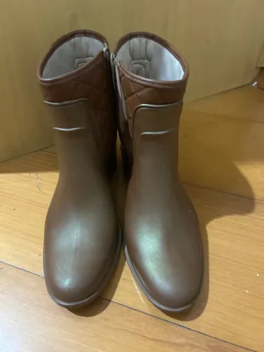 Bota capodarte número 37 marrom