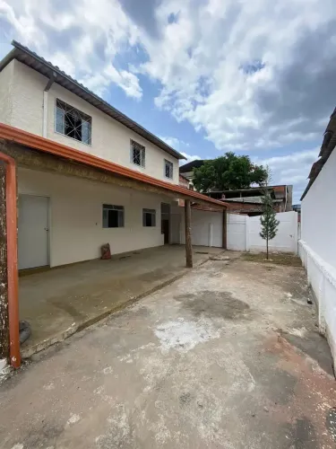Casa para venda possui 66 metros quadrados com 4 quartos em Santa Cecília - Timóteo - Mina