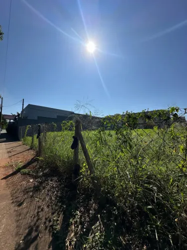Terreno à venda no bairro Jardim dos Pinheiros em Americana/SP