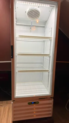 Refrigerador Metalfrio Expositor 350L - EXCELENTE ESTADO