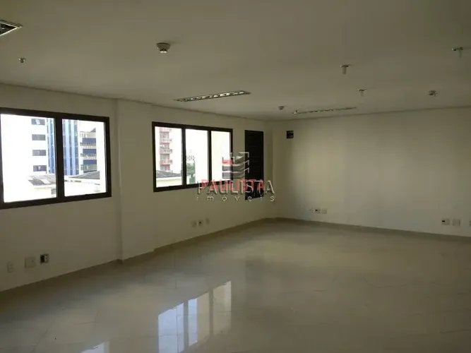 Conjunto Comercial com 52m² e 2 Vagas de Garagem à Venda na Saúde