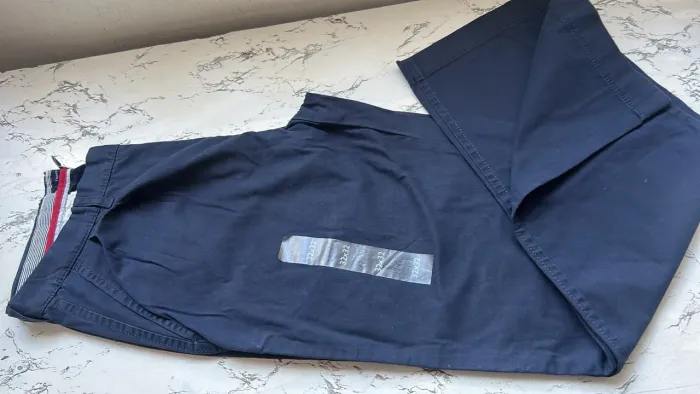 calça tommy hilfiger azul marinho TAM 42 