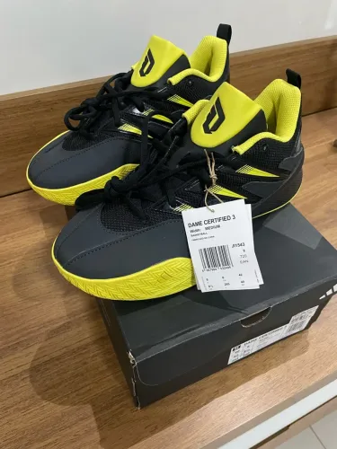 Tenis basquete adidas dame certified 3 tam 40