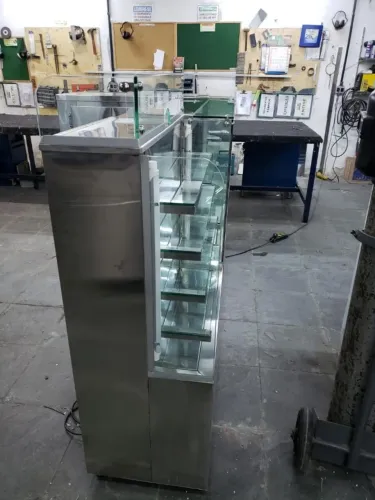 Vitrine caixa para comércio
