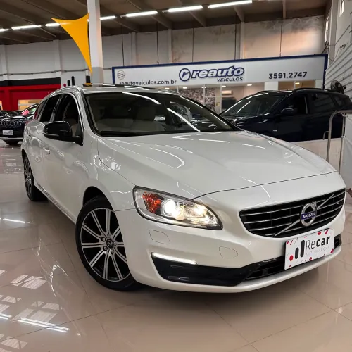 Volvo V60 T-4 Momentum 2.0 190cv 5P 2018