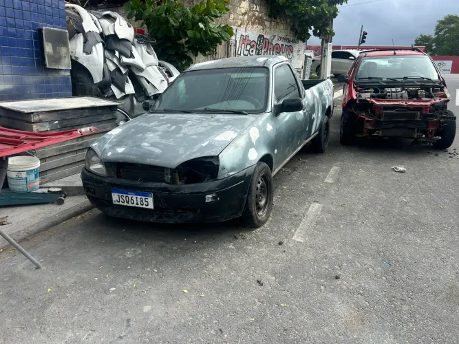 Ford Courier 1.6 L/ 1.6 Flex 2010