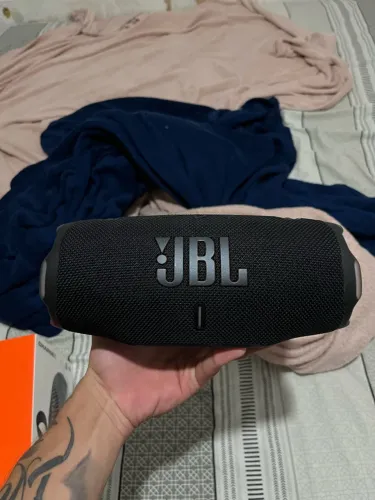 Caixinha jbl charge 6