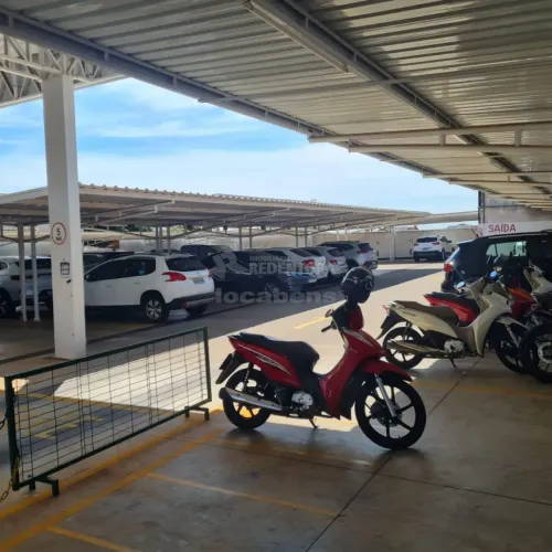 Área Estacionamento ao lado da Santa Casa de Misericórdia de Araçatuba - SP