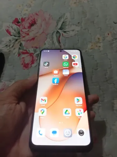 Xiaomi Redimi Note 12 256GB 8+8GB RAM sem detalhe bem conservado, com capinha e carregador