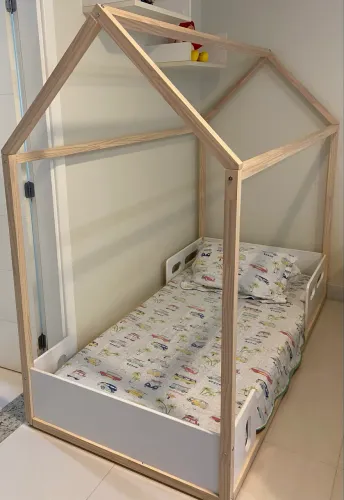 Cama Matic Casinha tamanho solteiro + colchão 