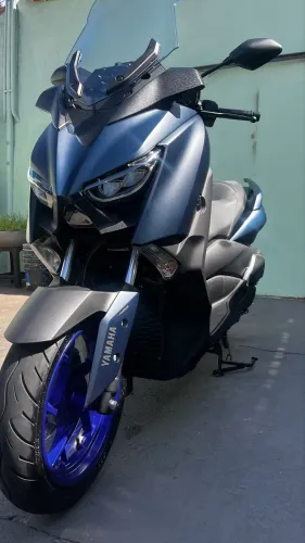 Yamaha XMAX 250 ABS 2023 - Excelente estado