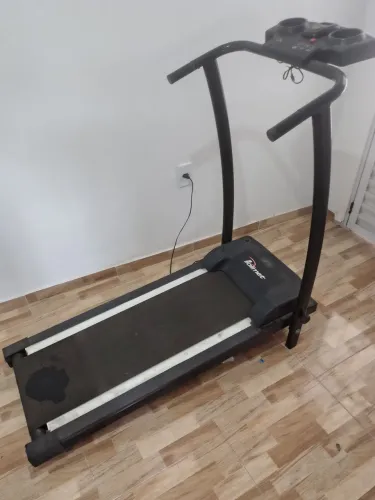 Vendo esteira barato! Pra sair HOJE!