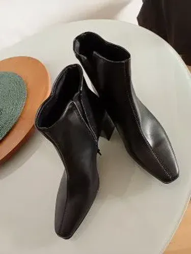 Bota preta Vizzano 38 nova