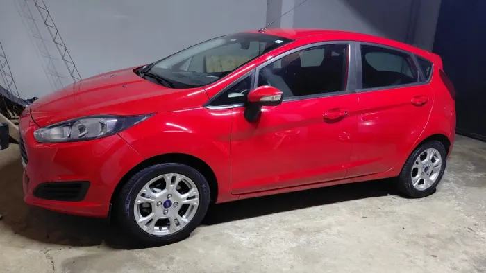 Ford Fiesta 1.5 16V Flex Mec. 5P 2015