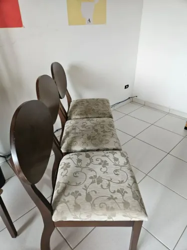 Vende-se conjunto de cadeiras
