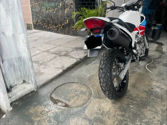 NX 4 Falcon 400 carburada