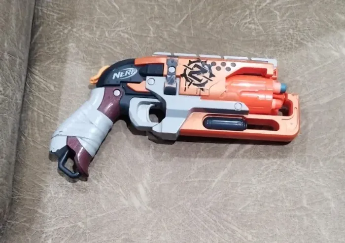 NERF lançador de dardos laranja