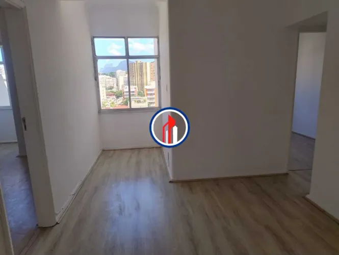 BOTAFOGO | COBERTURA COM VISTA DE CARTÃO-POSTAL | 2 quartos | 58m² | R$ 750 MIL