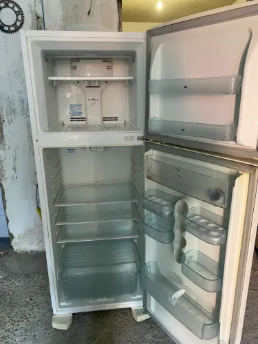 Geladeira Frost Free Brastemp
