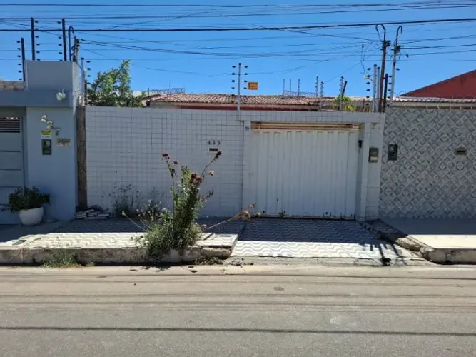 Casa disponível para aluguel no Caminho do Sol