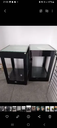DISPONHO PARA VENDA ,2 EXPDOSITORES EM MDF ,GAVETA EXPOSITORA E TAMPO DE VIDROl