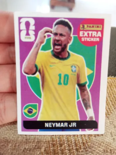 FIGURINHA DO NEYMAR JR BORDO/ROXO