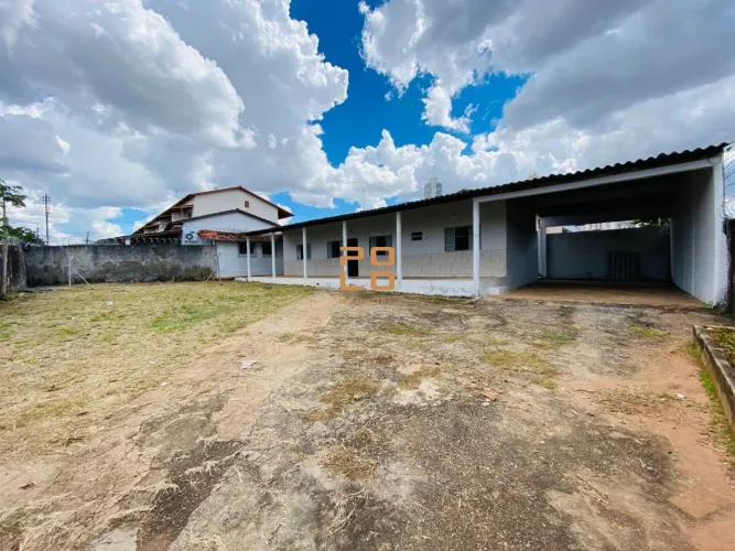 Casa para alugar no Setor Leste Universitário em Goiânia - GO.
