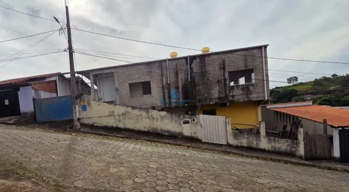 GALPÃO COMERCIAL À VENDA OU LOCAÇÃO  ESPAÇO, ESTRUTURA E EXCELENTE POTENCIAL! REF: G007