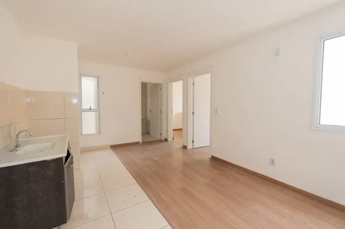 Apartamento de 2 Dormitórios para Aluguel no Três Vendas em Pelotas RS, com Conforto, Prat