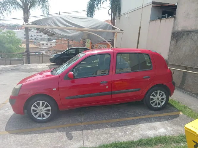 Clio 2004