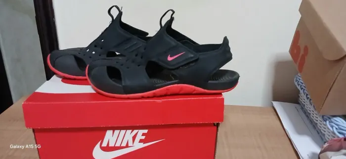 Sandália Nike Infantil - Tamanho 29