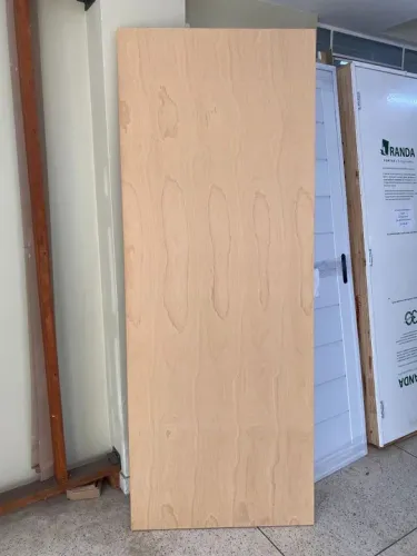 Porta Interna de Ipê - R$ 198,00