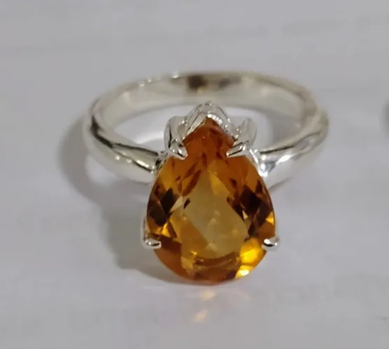 Anel de prata com CITRINO extra gota ou com banho de ouro