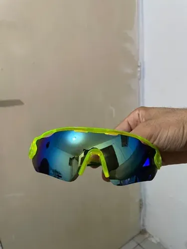 Óculos esportivo verde limão