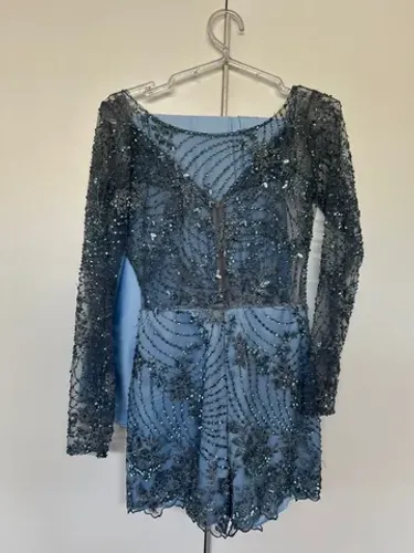 *2 EM 1* Vestido / Macaquinho tam 36